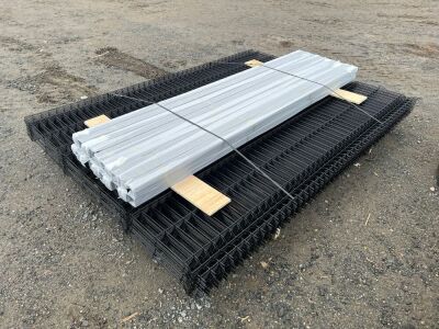 APPROX 20No. UNUSED FENCING PANELS & POSTS & FIXINGS (BLACK)