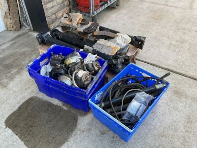 PALLET OF ASSORTED LORRY PARTS