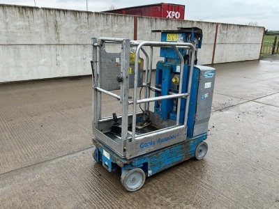 GENIE GR-15 BATTERY OPERATED SELF PROPELLED PERSONNEL LIFT