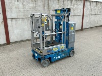 GENIE GR15 SELF PROPELLED PERSONNEL LIFT