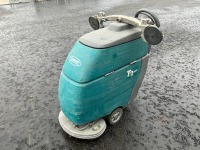 TENNANT T3 FAST FLOOR CLEANER