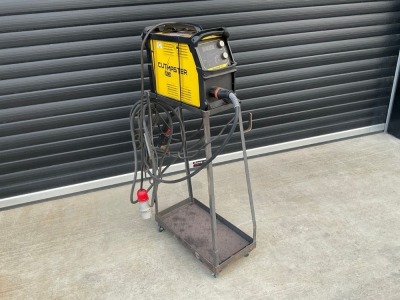 ESAB CUT MASTER 60i 3 PHASE PLASMA CUTTER ON STAND