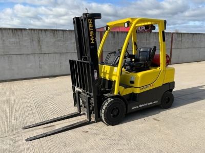 HYSTER 2.5 TON GAS FORKLIFT