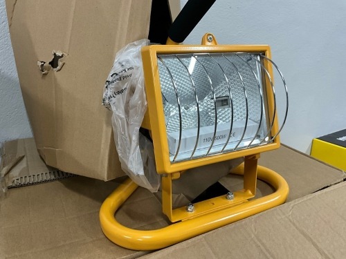UNUSED 110V 500W MINIPOD SITE LIGHT
