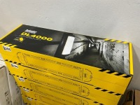 UNUSED DEFENDER DL4000 LED 110V LINKABLE LIGHT