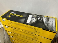 UNUSED DEFENDER DL4000 LED 110V LINKABLE LIGHT