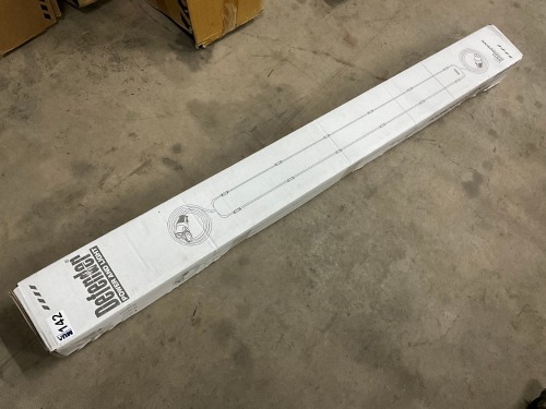 UNUSED DEFENDER 110V 5FT STRING LIGHT