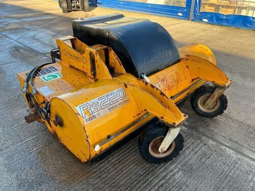 EASTERN FT HYDRAULIC SWEEPER ATTACHMENT TO SUIT FORKLIFT