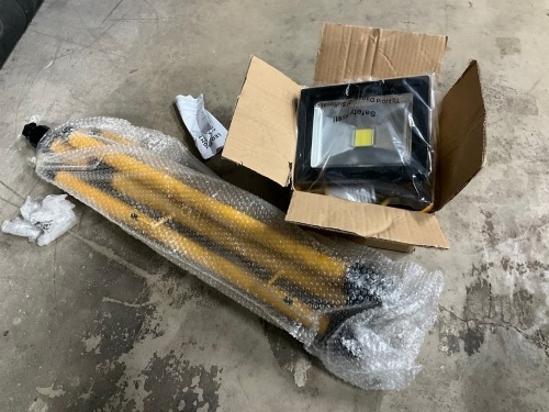 UNUSED 110V LED FLOODLIGHT