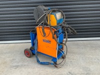 NEWARC R4000CV 3 PHASE MIG WELDER & POWER FEED
