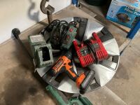 LOT TO INC. CORDLESS DRILL, ASSORTED POWER TOOL CHARGERS, PARKSIDE LANCE, WHEEL TRIM, PIPE CLAMP - 3