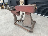 GRIT GU150DS 3 PHASE BELT SANDER/LINISHER - 3