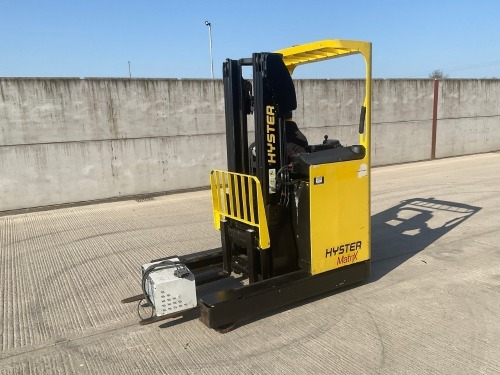 HYSTER MATRIX R14 1.4 TON BATTERY OPERATED FORKLIFT
