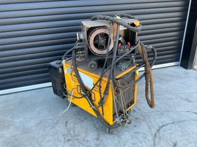 INE MM452 3 PHASE MIG WELDER & POWER FEED