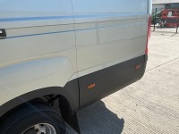 IVECO DAILY 35C18 3.0TD X-LWB - 10