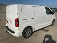 VAUXHALL VIVARO 2700 SPORTIVE L1 H1 1.5D 120PS - 16