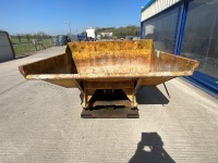 LARGE HYDRAULIC TIPPING SKIP TO SUIT FORKLIFT  - 2