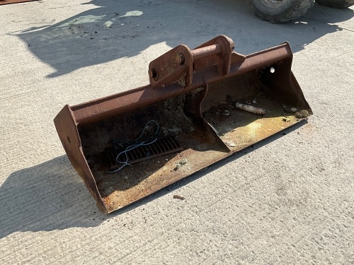 APPROX. 6ft SCOTT SHUGH BUCKET TO SUIT 13 TON MACHINE