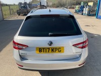 SKODA SUPERB ESTATE 1.6 TDI (SILVER) - 8
