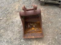 APPROX. 15" TOOTHLESS DIGGING BUCKET TO SUIT MINI DIGGER - 2