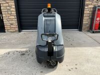 KARCHER IC15 PETROL DRIVEN VACCUM MACHINE - 2