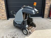 KARCHER IC15 PETROL DRIVEN VACCUM MACHINE - 4