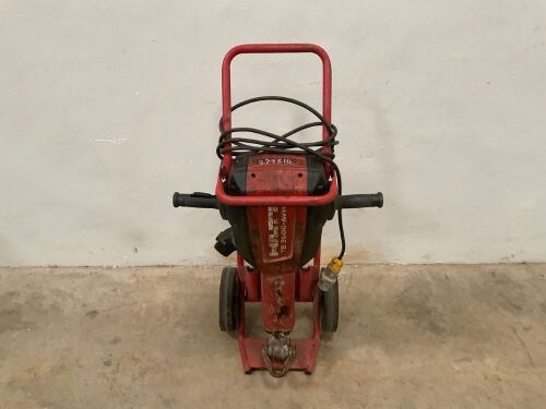 HILTI TE3000 110V DEMOLITION HAMMER C/W STAND