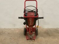 HILTI TE3000 110V DEMOLITION HAMMER C/W STAND - 2