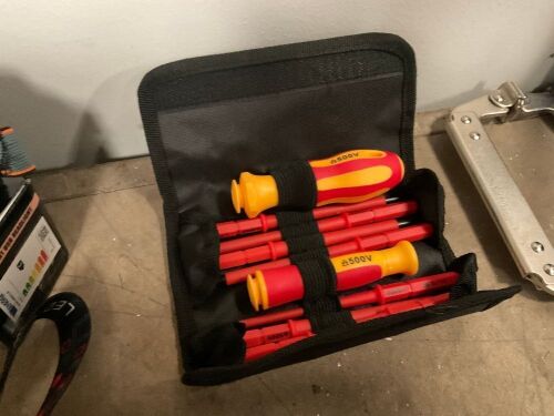 UNUSED 10PC SCREWDRIVER SET