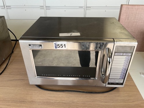 SHARP 1000W/R-21ATP 240V COMMERCIAL MICROWAVE/OVEN