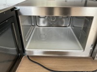 SHARP 1000W/R-21ATP 240V COMMERCIAL MICROWAVE/OVEN - 2