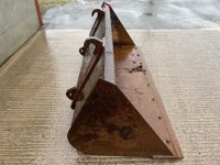 APPROX. 7.6ft BUCKET TO SUIT JCB TELESCOPIC FORKLIFT - 8