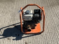 BELLE PETROL CONCRETE POKER UNIT - 6