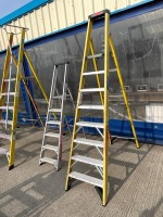 8 TREAD FIBRE GLASS STEP LADDER