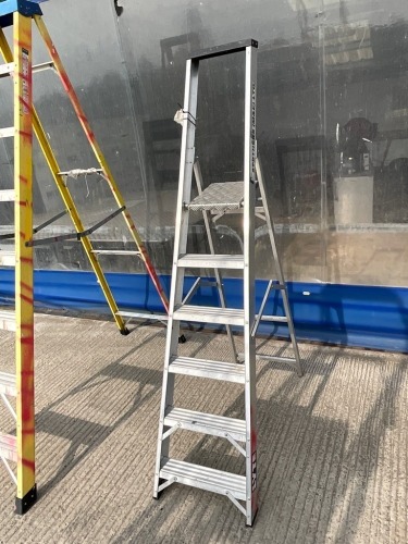 6 TREAD ALUMINIUM STEP LADDER