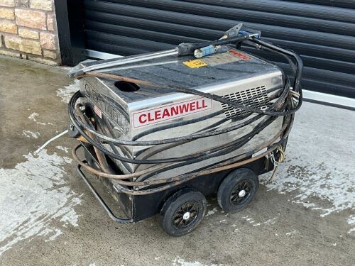 CLEANWELL 3 PHASE HOT & COLD POWER WASHER