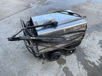 CLEANWELL 3 PHASE HOT & COLD POWER WASHER - 5
