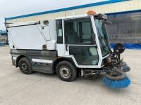 SCHMIDT COMPACT 200 4250KGS ROAD SWEEPER - 10