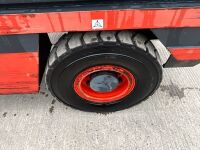LINDE 550 5 TON SIDE LOADING FORKLIFT - 5