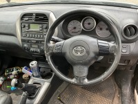 TOYOTA RAV4 XT4 D-4D 2.0 - 25