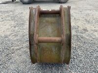 APPROX. 2ft TOOTHED DIGGING BUCKET TO SUIT 13 TON MACHINE - 5