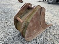 APPROX. 2ft TOOTHED DIGGING BUCKET TO SUIT 13 TON MACHINE - 6