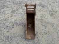 APPROX. 10" TOOTHLESS DIGGING BUCKET TO SUIT 4-6 TON MACHINE - 2