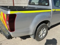 ISUZU D-MAX 1.9 EIGER DOUBLE CAB AUTOMATIC  - 19