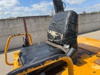 THWAITES 6 TON STRAIGHT SKIP DUMPER - 17