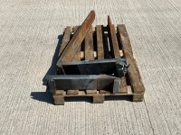2No. FORKS TO SUIT FORKLIFT - 4