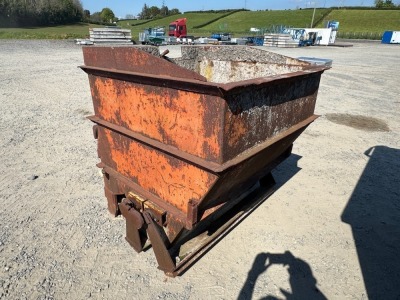 APPROX. 1m³ CONCRETE SKIP TO SUIT JCB TELESCOPIC FORKLIFT