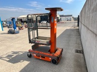 JLG ECOLIFT PERSONNELL LIFT - 6