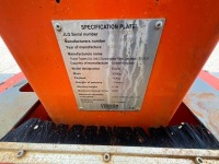 JLG ECOLIFT PERSONNELL LIFT - 8