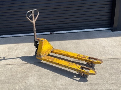 PALLET TRUCK (YELLOW)